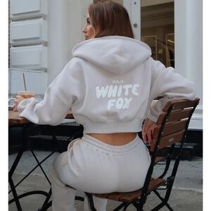 🤍 White Fox 🤍 Offstage Cropped Zip Hoodie Moon